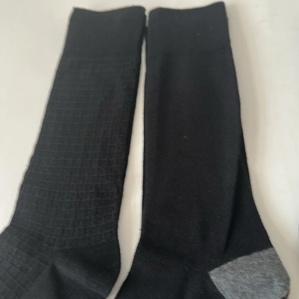 Socks Cole Haan 6 Pairs Men's Black and Gray Dress Socks